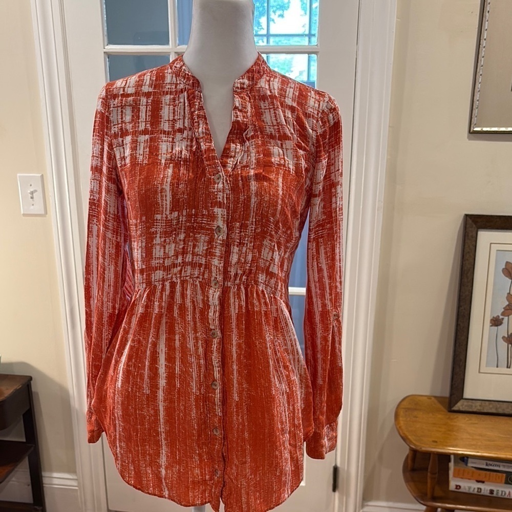Anthropologie Maeve orange and white button down  top.  Size 4